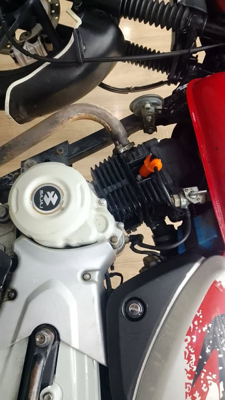 سلام عليكم بوكسر للبيع أو مراوس هذا  اكو ماكس عدله  حسب القناعه سعر 900وبيه مجال هذا رقمي***********
