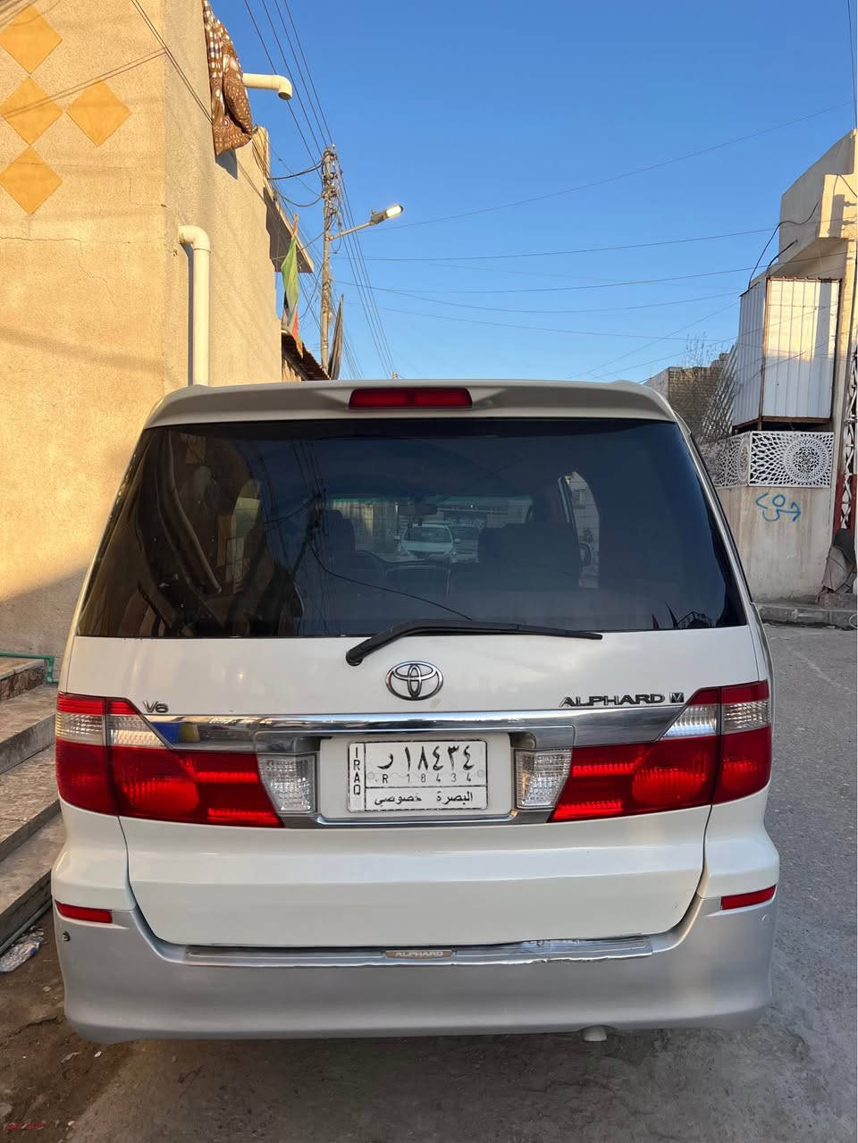 تويوتا الفاراد 
موديل 2003 سيارة اصولية سنوية و السيارة باسمي
لون ابيض داخل شامواه 
گير اوتوماتيك 
باب سحب شفط
محرك 6 سلندر حجم 3600
7 راكب 
كامرة امامية و كامرة خلفية
تجي فول مواصفات 
السعر 125 ورقة
مكاني البصرة الكندي خلف حسينية سيد صدام
تواصل على هذا الرقم *********** البصرة, العراق
