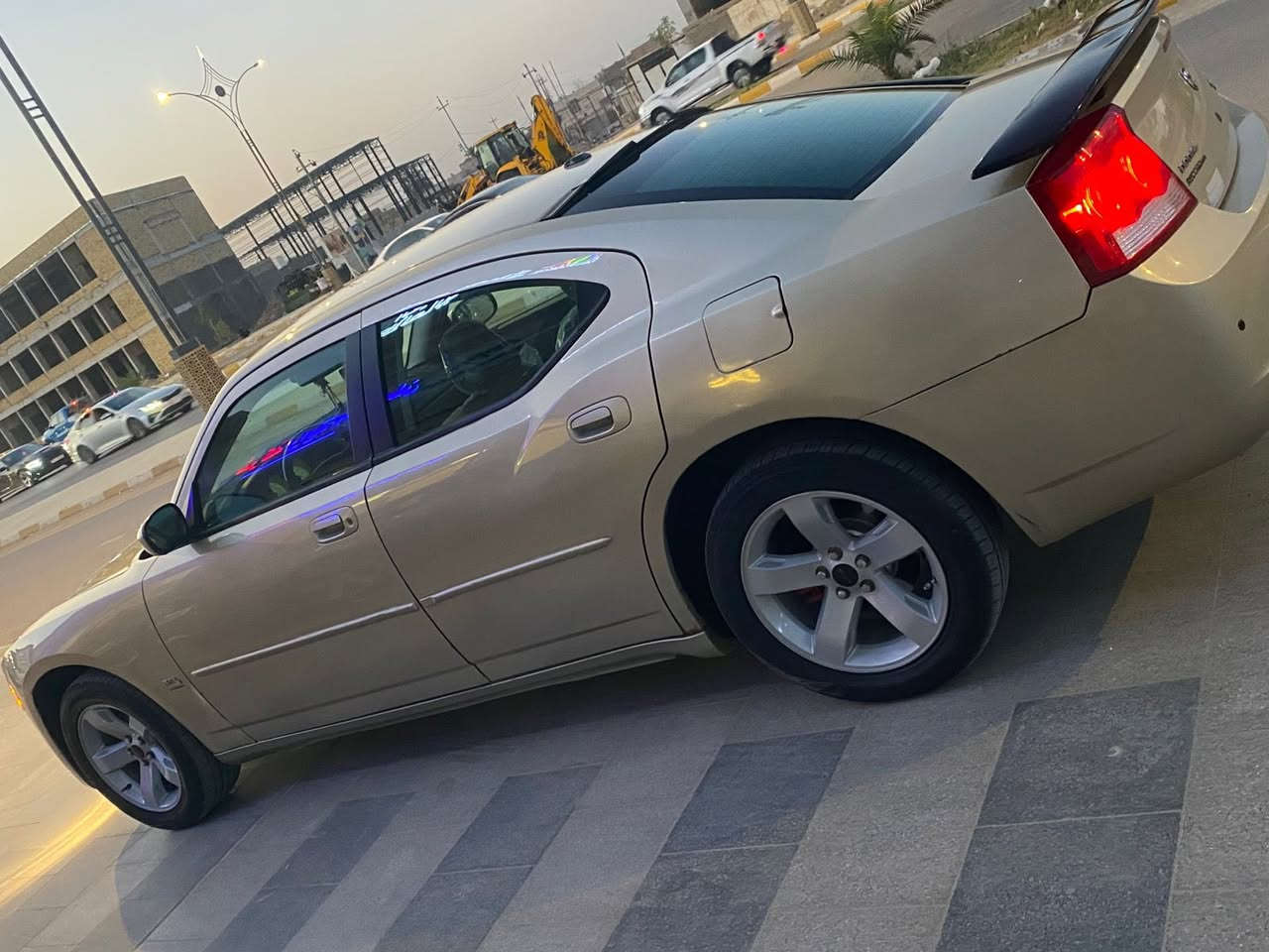 سلام عليكم 🫡 ***********
جارجر 10 مواصفات SXT
رقم بصره تحويل سنويه جديده 
سياره مكفوله ضربه وتبديل وصبغ بيهه رشات تجميل قليله مكينه وكير 3/500
دواخل جديده تبريد ثلج
حداده جديده طخم تاير
شاشة كامره حساسات 
السعر 105وبي مجال قليل 
عنوان ناصريه مركز 
***********
