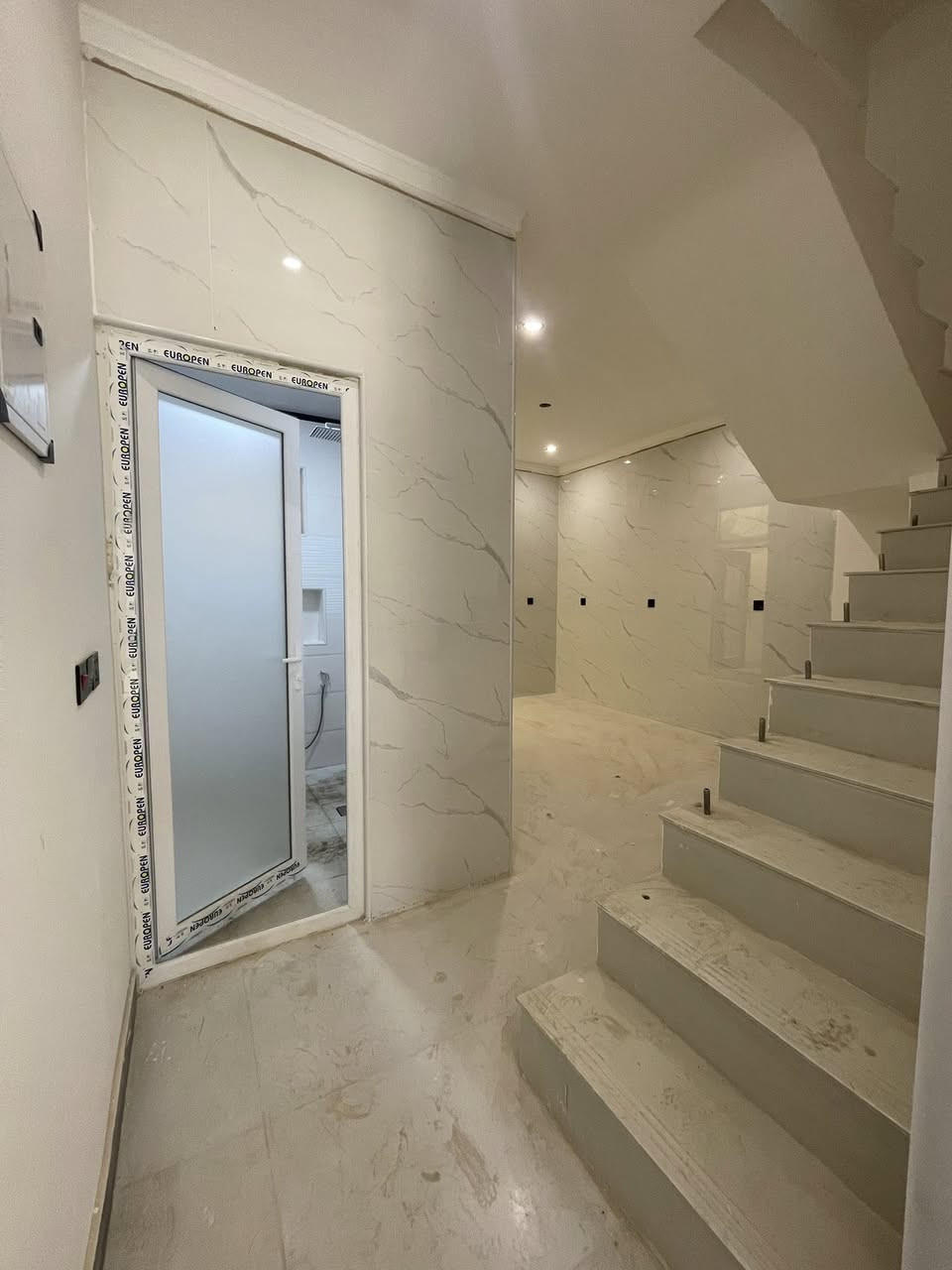 يالله🤲🏻
بيت 50 متر .. بمواصفات بيت 100 متر🏡

 مساحة بيت 50 متر واجهة 4 م × نزال12.30م)

🍀بيت زيرو غير مسكون 2026

🍀3 غرف منام نوم مريح وعزل تام.

🍀صالة واسعة تجمع العائلة بكل حب.

🍀مطبخ نظامي عملي ومريح لربة البيت.

🍀السر مو بالمساحة .. السر بالتوزيع الذكي

🍀شاهد الصور وانطونا رأيكم هل تتوقعون هاي المواصفات تكفي بـ 50 متر؟"

📍حي جهاد مقابيل العاب المزايا افضل مربع حي جهاد
الهاتف ***********
***********
