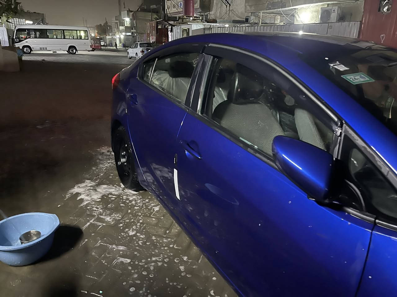 سلام وعليكم  فورتي مديل 17 سياره مكفوله كفاله عامه سياره حادث دعاميه فقط بدون تبديل كله ليبل واحد بدون تبديل ماشيه سياره 67 سياره كير مكينه تبريد مكفوله من كلشي مكينه 2000. تخم تاير  مدوشمه عام يعني تنته كاعيه صندوك من كلشي مدوشمه  موصفات سياره تحكمات جهتين مانع انزلاق شاشه كامره حساس عل بك  بلوجكترات ثلجي رقم دولي سياره بسمي تحول مباشر  سعر 136 رقم تلفون وتساب ***********
