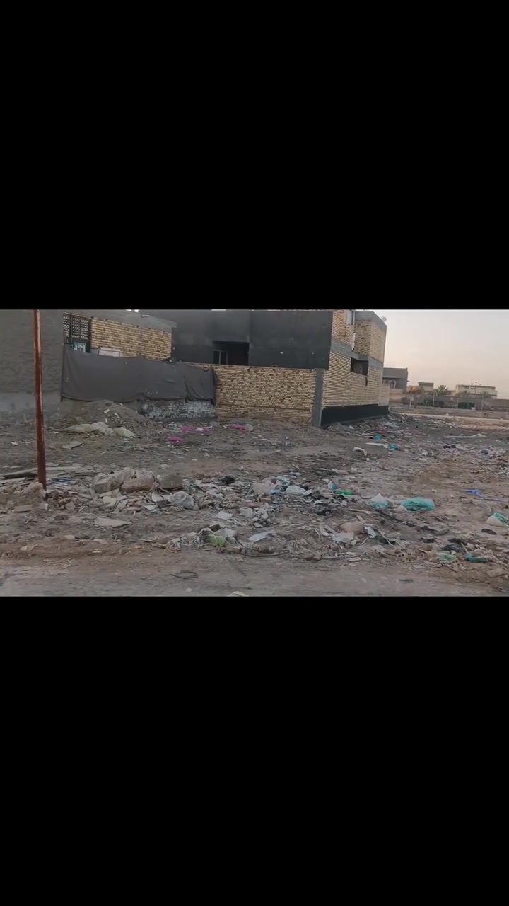 ⚠️ قــطـعـة أرض لـلـبـيـع 
⚠️ الـمـوقـع راقـي جداً جداً جداً 
⚠️  طـابـو زراعـي سـنـد 25 تـحـويـل مـبـاشـر 
⚠️ الــمـسـاحـة 300  مــتـر 
⚠️ تـبـعـد عـن الـشــارع الـعــام 70 مـتـر 
⚠️ الـمـكـان / الـحـمـزة الـغـربـي /قــرب شـركـة أسـيـا لـلـسـيـرامــك 
⚠️ عـرض الـشـارع 8 مـتـر
⚠️  كـهـربـاء / مــاء
⚠️ الـسعـر مـنـاسـب جداً جداً جداً 
⚠️ للإسـتـفـسـار مـراسـلة الـصـفـحـة او الإتـصـال عـلـى الـرقـم أو عـلـى الـواتس آب  ***********
