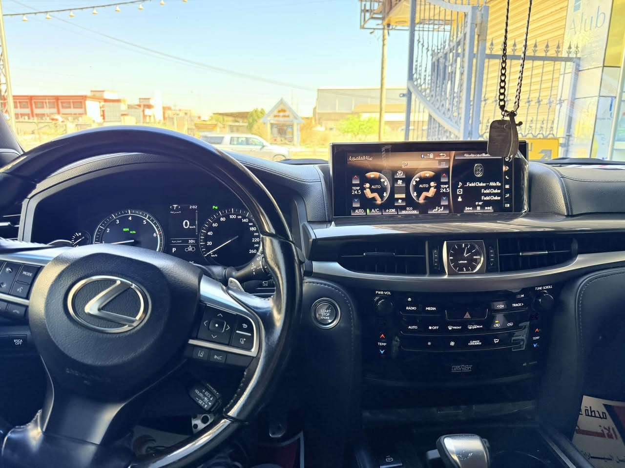 السلام عليكم
لكزس للبيع موديل ٢٠٢٠

خليجي 
ماشيه ١٢٢ الف
رقم بغداد
 

الاتصال ***********
