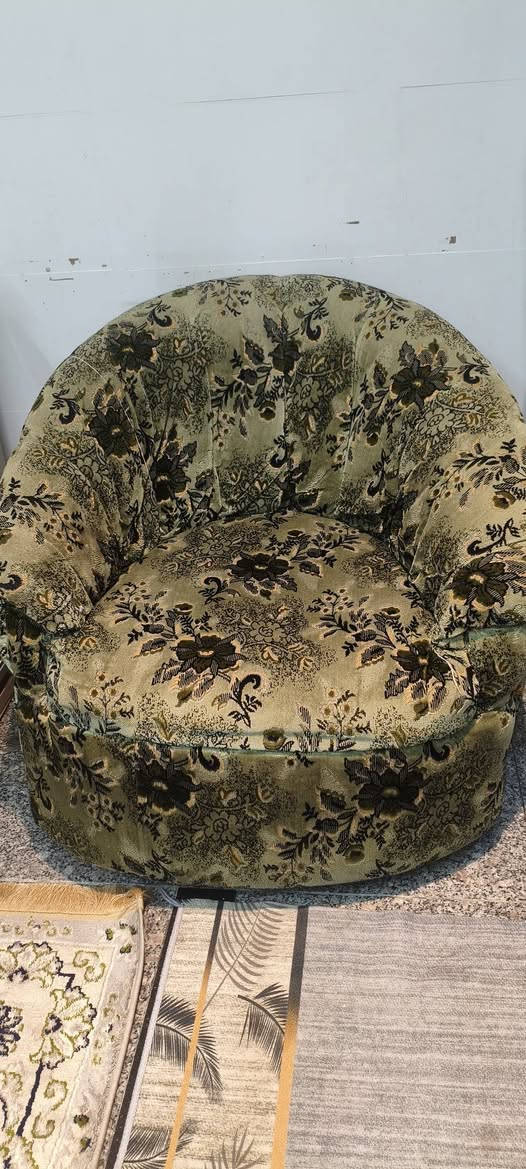 ٣كراسي للبيع اطارات بكربلاء  ***********
