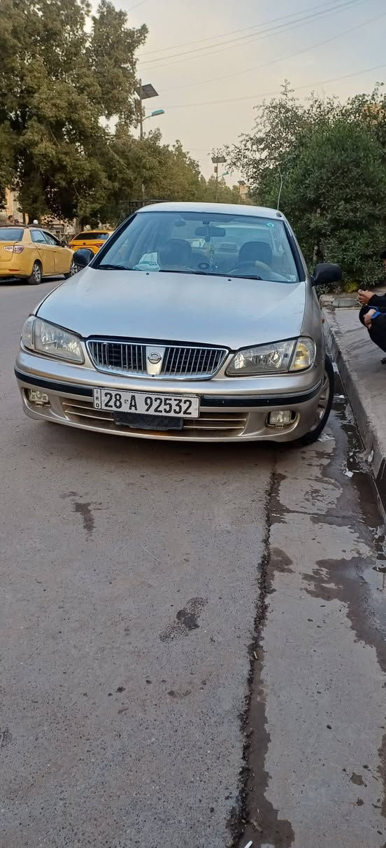 نيسان سني موديل ٢٠٠٠٢ رقم النجف مكان العجلة بغداد هاتف*********** سعر ٥٥ورقة
