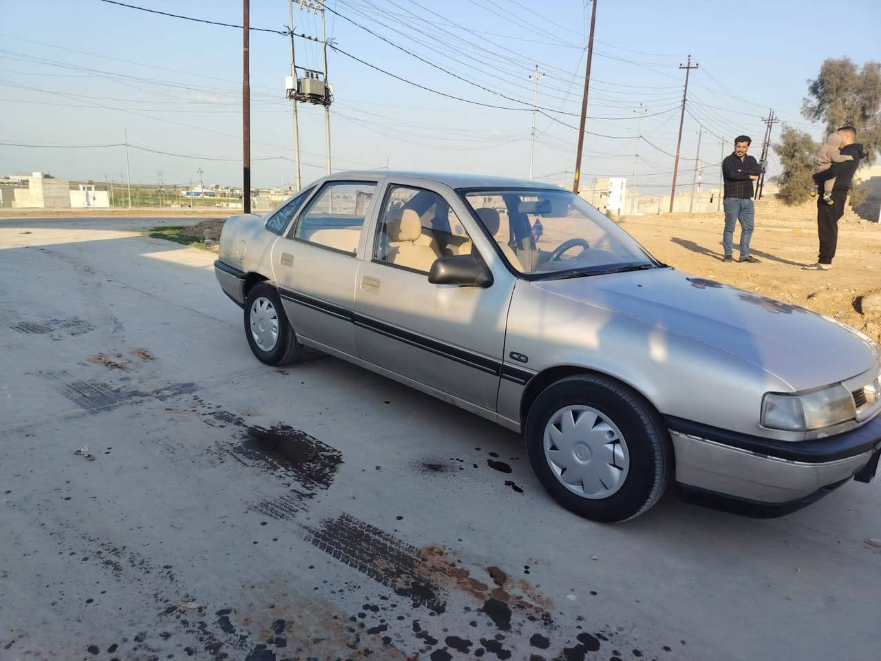 فكتره كير مكينه شرط حجم 16 سياره بلاديه شركه بدون صبغ رقم نينوى شرط تحويل  حته فحم كزوز موجود بلاديه بلاديه السعر 53 بيها مجال شي بسيط ***********
***********
