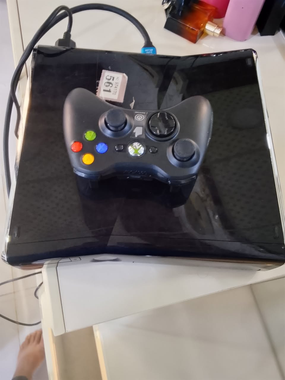 السلام عليكم اكس بوكس 360 فول نضافه 280 لعبه مهكره بي  للبيع السعر 110 وبي مجال قليل مكاني تكريت ***********
