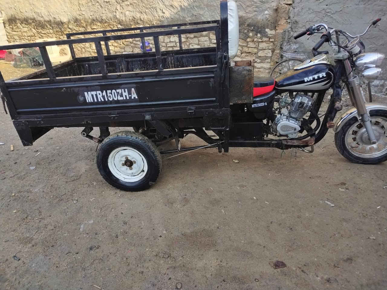 ستوته للبيع توه معمره ستوته نضيفه مكينه 23 
السعر 875 الشراي يتصل 
***********
