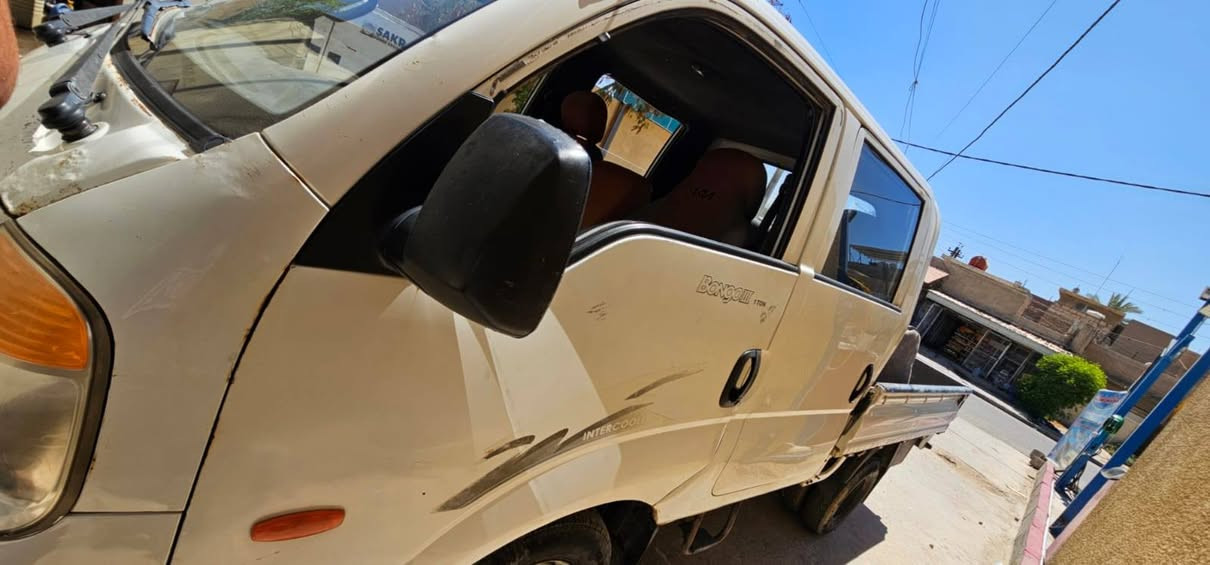 كية دبل قمارة ٢٠٠٨ نظيفة محرك
جديد مسكر سبلاين بم ونوزل السعر المطلوب ٩٨بيها 
مجال بسيط او مراوس بستاركس مسكر اوتو خصوصي
السيارة باسمي ***********

