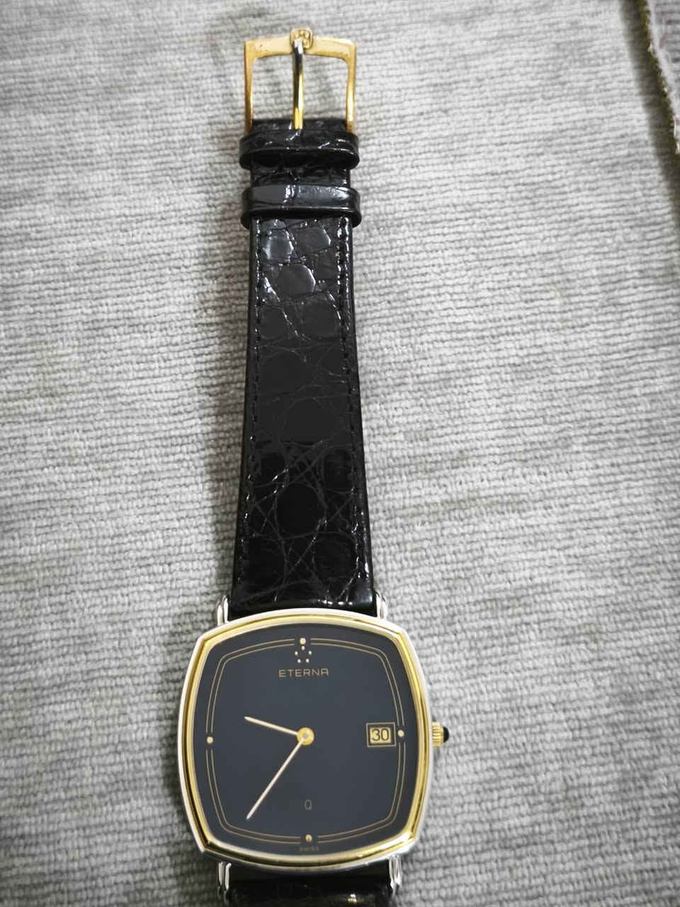 السلام عليكم..
اتيرنا كوارتز بطاريه الطوق ذهب نظافه تامه الساعه مخزنه
القطر ٣١:٣١ بدون الزمبلك
السعر ٣٠٠ دولار


**إذا كنت صاحب هذا الإعلان وتريد حذفه لأي سبب، رجاءا أرسل رسالة إلى الدعم الفني**