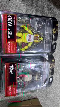 مجسمات فريدي • قطعتين • توصيل