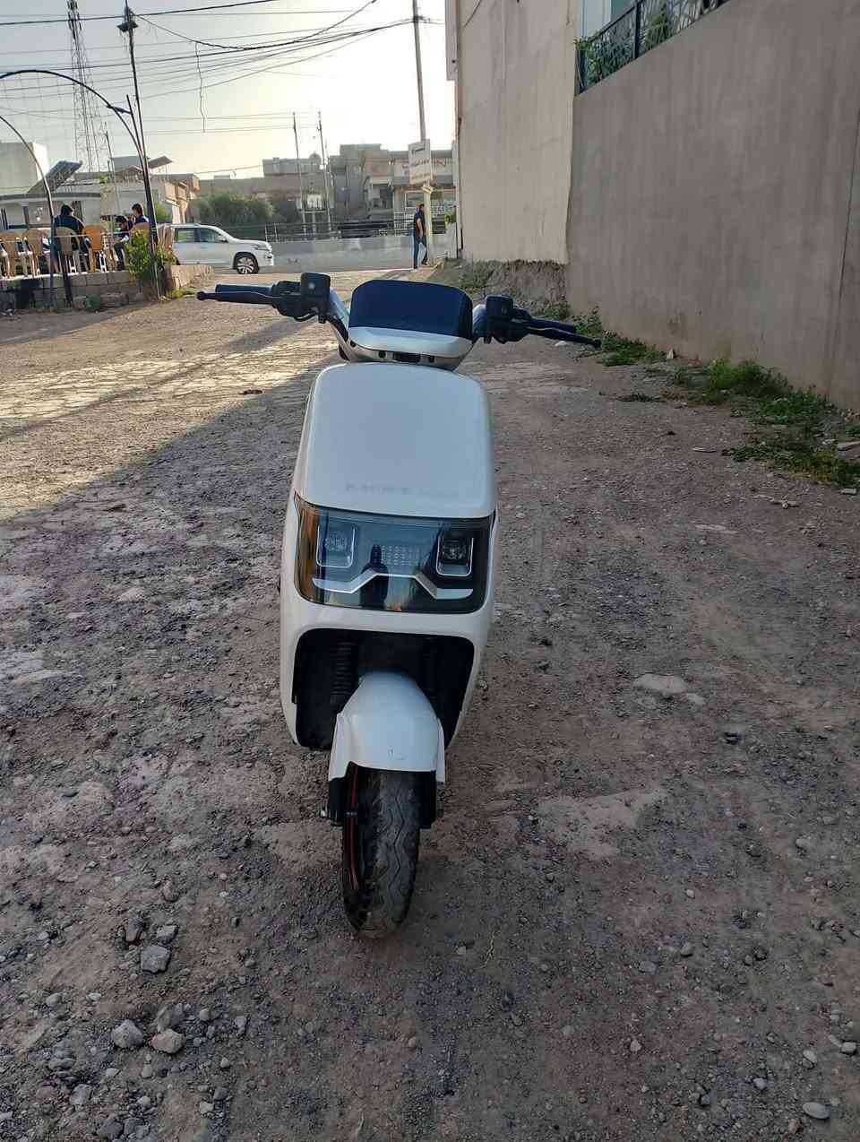 دراجة شحن للبيع مابي اي عيب
6 بطاريات جبير  لايت زينون بك لايت ليت عنده نظام بك R يعني مثل السياره بيه تحديد سرعه هم سعره 700 الف وبي مجال للشراي


**إذا كنت صاحب هذا الإعلان وتريد حذفه لأي سبب، رجاءا أرسل رسالة إلى الدعم الفني**
