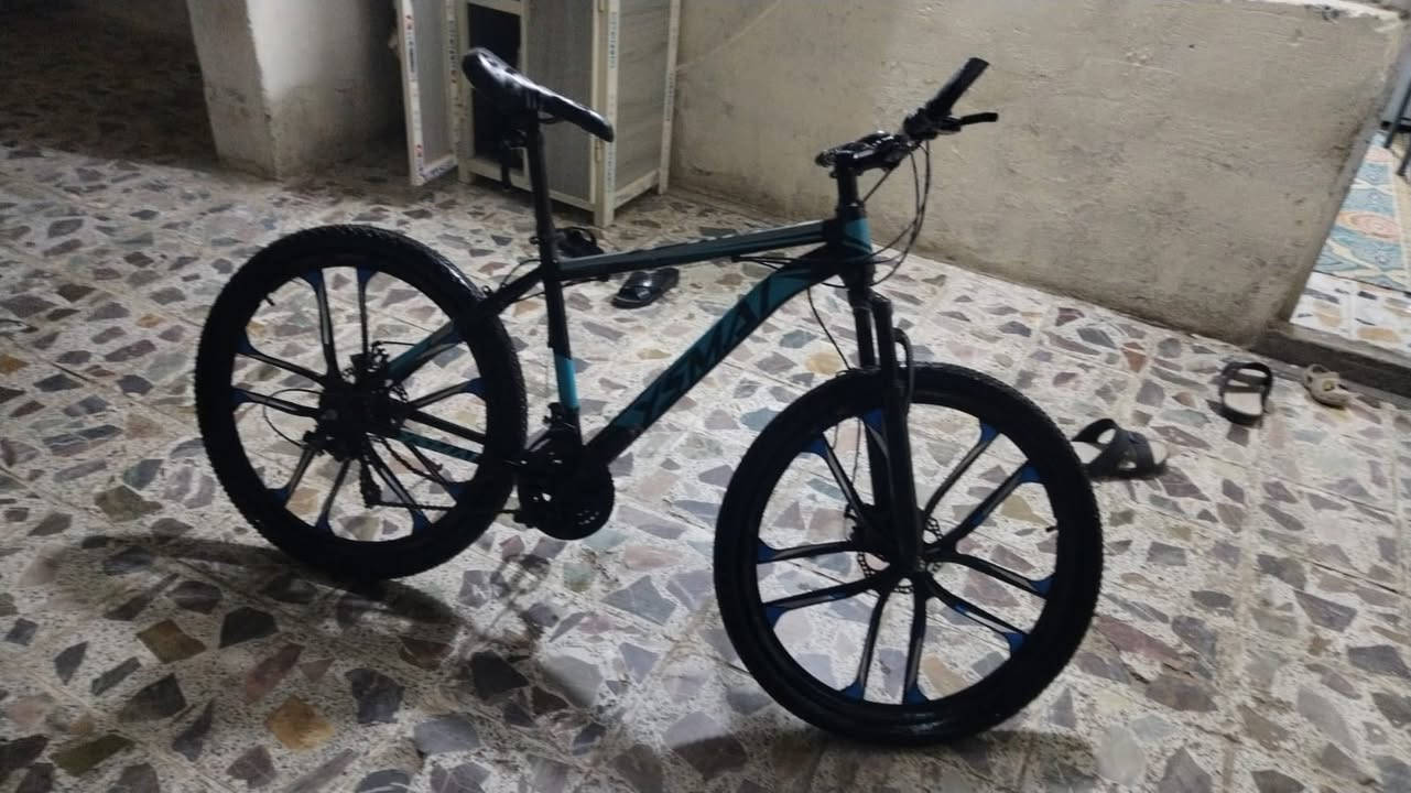 بايسكل للبيع كربلاء السعر مناسب التواصل واتساب او مراسلة ماسنجر ***********
