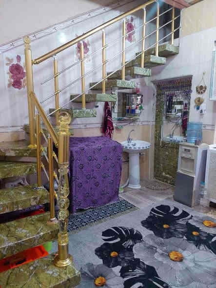 يحتوي استقبال ومطبخ وصحيات وطارمه 

والطابق الثاني غرفه وصالة وصحيات 

حي ميسان قطاع ٧٧ تجاري عالشريط الخدمي 

السعر ٧٥ وبيه مجال 

للاستفسار مكتب الخالدي للعقار

موقع المكتب حي ميسان شارع كيات قبل تقاطع شارع بوريات 

او الاتصال على الرقم التالي

***********

***********
