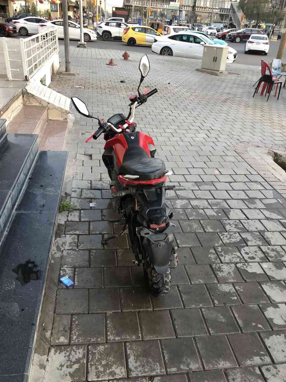 دراجة شحن ستريت فايتر
دراجة شحن للبيع دراجة نضيفة وخير من الله مبدل بطاريات قبل أسبوعين دارجة تمشي 50 كيلومتر مسافة وسرعة 70 ثنيناتهن حقيقي مو كلاوات تفيد لهل الدلفري شحن دراجة كلشي شغال بيها تجي تفحص كلشي دراجة بس بيها ضربة موضحة بالفديو السعر600الف وبيها مجال بسيط رقم ***********
