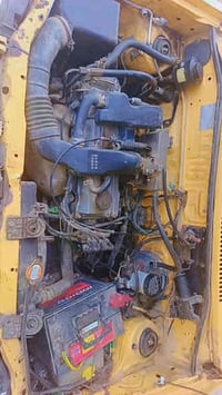 سايبه 2012 مصفره هيئه وغرامات سياره ب اسمي بيها شغلات بسيط گير ومحرك ب...