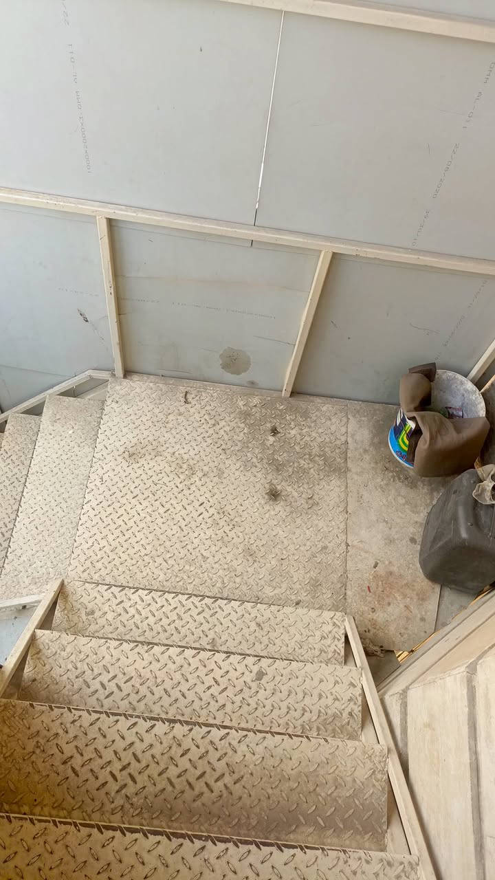 السلام عليكم
للبيع درج حديد خارجي 
المكان بغداد حي القاهرة


**إذا كنت صاحب هذا الإعلان وتريد حذفه لأي سبب، رجاءا أرسل رسالة إلى الدعم الفني**