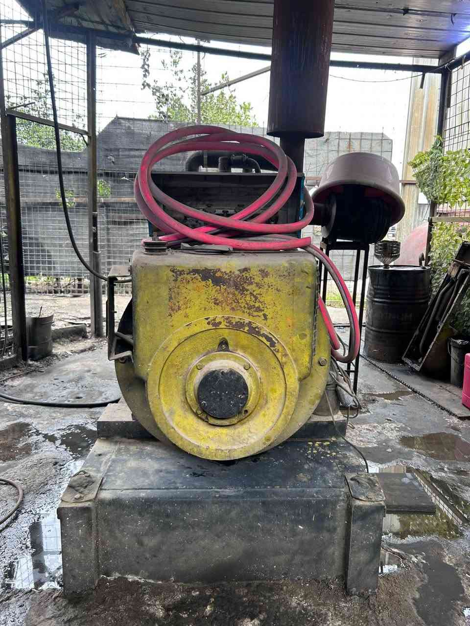 كتر للبيع عندي مكينه خبطة وتركتها راس توليد شغال ٣٠٠ك
***********
