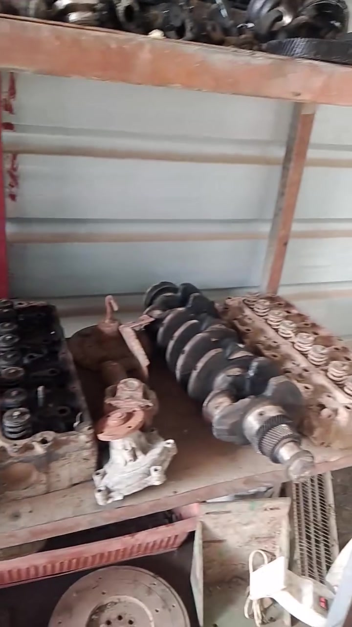 السلام عليكم غراض كيه وكور بنكو وبمات ثنين كيه للبيع العنوان بغداد الدوره ابو دشير الرقم ***********
