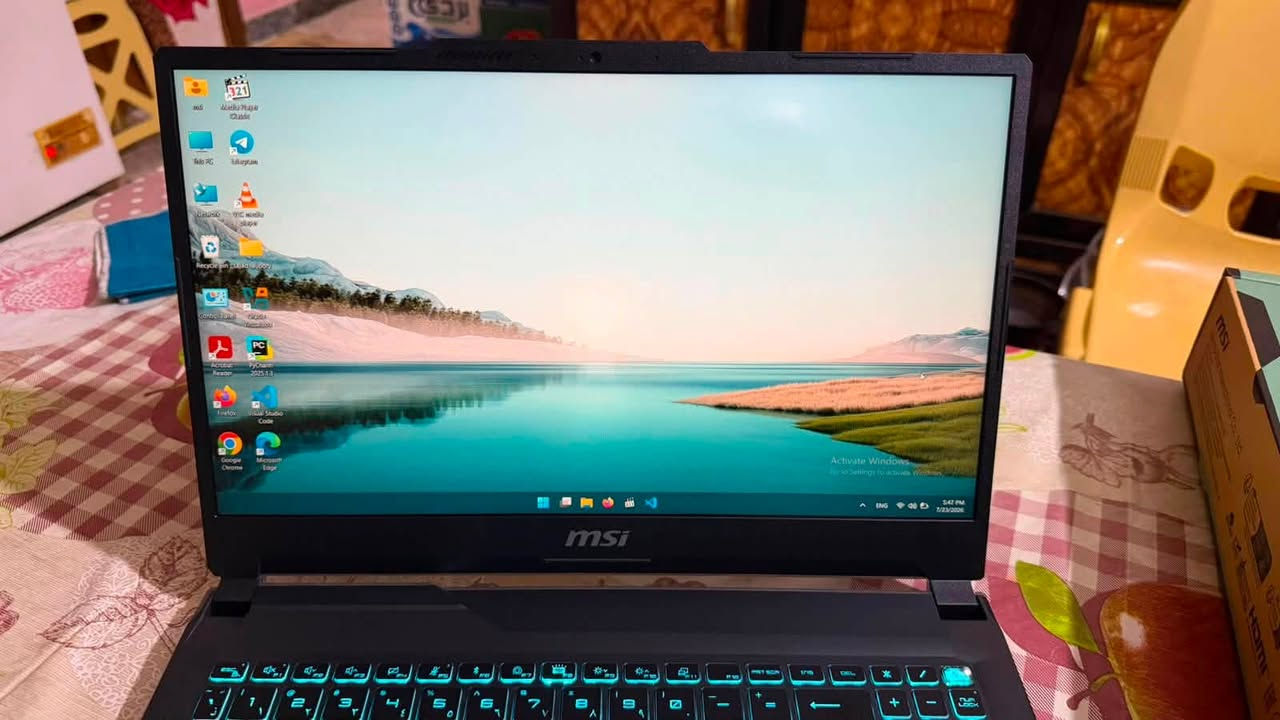 الابتوب: MSI Cyborg 15 A13V
الشاشة: 15.6", FHD, Anti-Glare, IPS-level, 144hz

المعالج: Intel Core i7-13620H Processor

الكرت: GeForce RTX4060/8GB GDDR6

الرامات:       DDR5 16GB(8GB*2) 

الذاكرة:             512GB SSD

WLAN+BT combo module

Free Dos

US-International

BTY-M492 11.4V 53.5Wh 3 cells

MFG

MSI-Europe: Eindhoven 5706 5692 ER Son

Cyborg 15 A13VF

MKT: Cyborg 15 A13VF-635XAE

SKU: TB71362H16GXXDXX

S/N:K2311N0088992
جديد (مليون وربع )بي مجال 
***********
