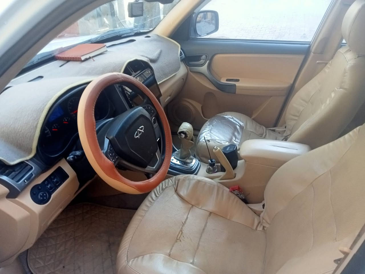 السلام عليكم تبكو موديل ٢٠١٤ كير ميكانيك مكفوله كير ومكينه  ١٨٠٠  تبريد وتدفئه شغال تخم تاير  باسم صاحبها بيها صبغ بسيط بالجاملغ    سنويه ماساقطه  رقم بغداد انكليزي  رقم صاحبها ***********. مكان السياره بغداد البنوك
