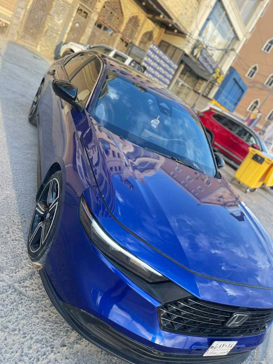 هوندا اكورد هايبرد ٢٠٢٤
السيارة ماشيه ٥٢ الف مايل
حادثها جاملغ امامي جهة السايق والباب خلف السايق بي نص صبغ والهلال جاملغ الخلفي 
• مكينة 2000 هايبرد تنفس طبيعي
• كير اوتوماتيك 
• شاشة كبيرة
• كاميرا خلفية 3 انظمة
• كرسي كهرباء 
• شفتات بالستيرن
• مثبت سرعة
• مانع انزلاق
• دخول ذكي 
• إنارة ترحيبية
• هندبريك كهرباء
• عداد ديجيتال
•لايت عدسات زينون
• نظام اوتو لايت Auto
• لايت العالي زنون 
اوتو هولد للبريك
• حساسات مطر 
• حساسات دخول الإنفاق
• حساسات ضغط هواء الإطارات
• أوامر صوتية
• 4 أنظمة قيادة (eco,individual , sport,normal )
• بلوتوث واندرويد اوتو وكار بلاي مكانه كربلاء الرقم *********** السعر 185 رقم الشاصي موجود بلمنشور
