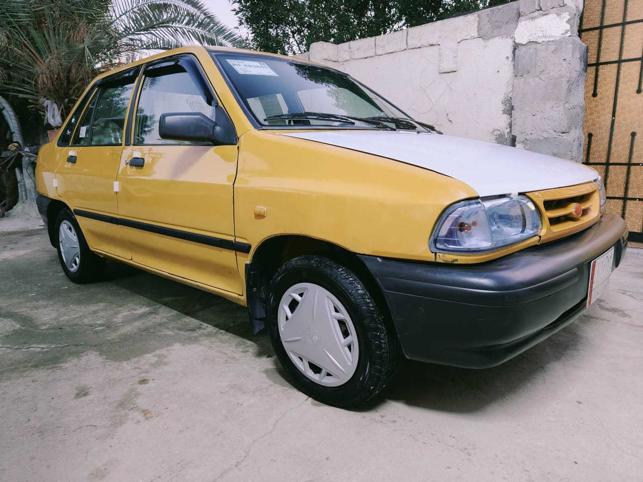 السلام عليكم سايبه 2012 مكينه وكير كفاله مصفره هيئه وغرامات حداديه وتخم تاير جديده شواصي كفاله السياره مابيها ضربه السعر 28 مكاني الحر السواده ***********
