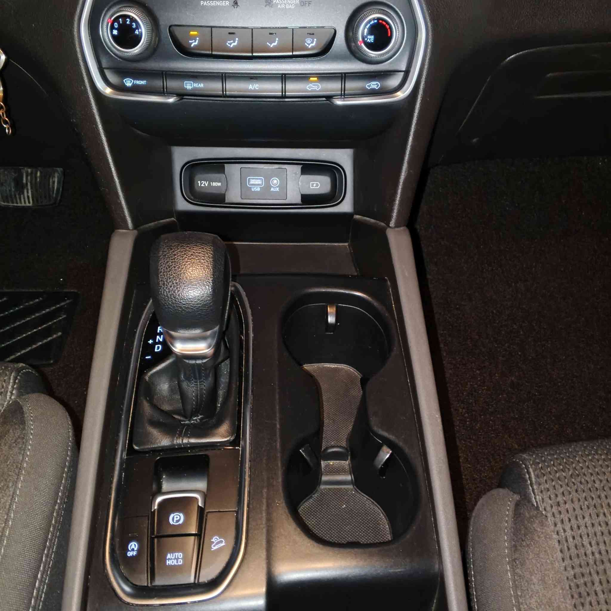 سنتافي 2020 جديدة
قطعه وحدة صبغ لا تبديل ولادواخل ولاتصليح اي شي
 وارد امريكي
صورة الحادث مرفقة
السعر 205 وبيهه مجال شي بصيط
***********
ماشية 60000 ميل 
محرك 4
دفع رباعي فور ويل
Htrac
سايد بريك دكمة
تحديد مسار
مثبت سرعة
تنبيه الخروج عن  المسار
أوضاع قيادة متعددة
نظام ABS
نظام مراقبة ضغط الإطارات TPMS
شاشة كبيرة
تبريد قطعتين
منافذ USB
لايت LED
التوقف الذاتي
• هاند بريك بصمة
 Auto Hold  أوتو هولد

• نظام مانع الانزلاق

• نظام نزول المنحدرات.

• نظام اطفاء المحرك (A) ذاتيا في الازدحامات لتوفير الوقود

• حساسات ضغط الاطارات_
كامرة خلفية

-مثبت السرعة Cruise وميزة التباعد عن المركبا
بيع نقدي فقط بدون مرارس
