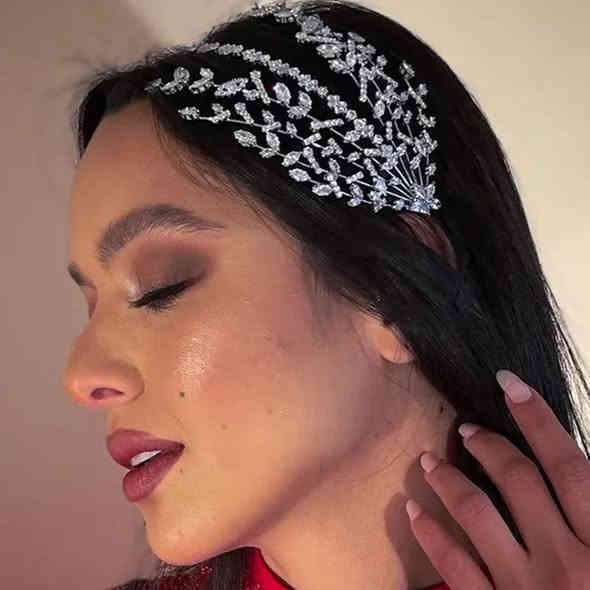 🛑#اقوى_تشكيله هرش تسريحه #شعر  متوفر اكثر من 50 موديل لم يتم عرضها داخل المحل  #متوفر_جمله    محلات اكسسوارات صادق  – الأناقة تبدأ من التفاصيل! 💎 أحدث صيحات الإكسسوارات العصرية بجودة عالية وأسعار تنافسية🛍️ تشكيلة واسعة تناسب جميع الأذواق والمناسبات🚚 توصيل سريع إلى جميع المحافظات🔹 قلائد | أساور | تراجي | محابس والمزيد!🔹 متوفر بعدة ألوان وتصاميم رائعة🔹 أسعار جملة – عروض خاصة بمناسبه قدوم فصل الشتاء الجديد  حصرا 📍 الموقع: الديوانيه  - الشاميه  - المجمع التركي  ( مقابل ازياء رتاج ) للرد السريع وانساب 📞(***********): 📲 تابع أحدث العروض انستغرام # # # @https://www.instagram.com/100s._100?igsh=cXIzc2h4cWlrbjQ=✨ اختر إطلالتك المميزة من محلات اكسسورات صادق ! �
