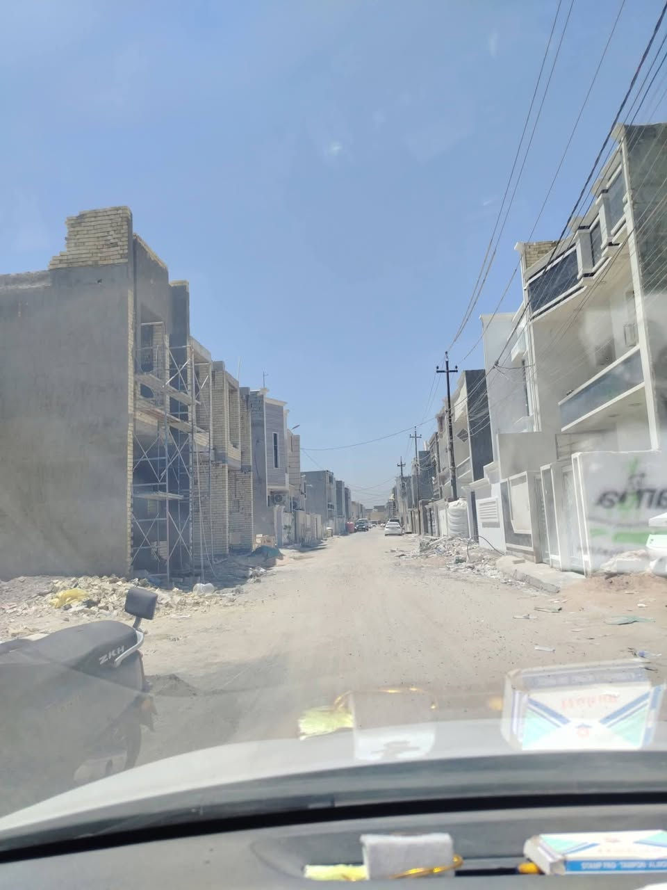 🏡 بيت جديد للبيع (تسليم مفتاح خلال 20 يوم)
​العنوان: نهاية الشرطة الخامسة - الدوانم / قرب جامع ملك القدوس
المساحة: 75 متر مربع (طابقين)
نوع الطابو: زراعي (سند 25 - مكاتبة)
​📌 مواصفات المنزل:
​الغرف: 3 غرف نوم + استقبال + صالة + مطبخ + خدمات كاملة.
​حالة البناء: بيت جديد، التسليم خلال 20 يومًا من تاريخ المكاتبة.
​الخدمات: كاملة (ماء، كهرباء، تبليط).
​الشارع: عريض (10 متر).
​💰 السعر:
​68 مليون دينار (وقابل للمجال).
​📞 للاستفسار والتواصل:
​اتصال: ***********
​واتساب: ***********
