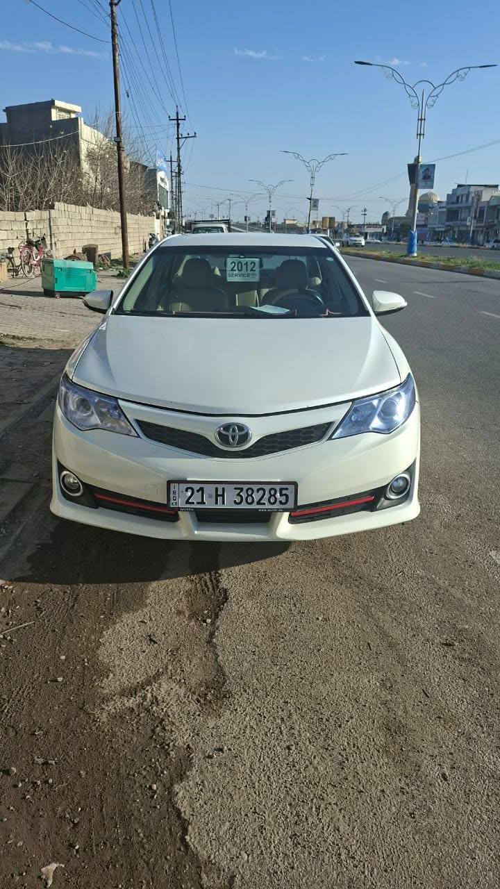 تويوتا كامري موديل 2012 وارد خليجي موصفات se
كامرة  حساس خلفي لايت عدسة ليد داخلي شاشة تحكمات ستيرن  اشاير مري كشن كهرباء داخل لونين صاج دبل كير اوتو وعادي كشنات جلد  فول عد ى السلايت سيارة بسمي تحويل مباشر ماشية ١٧٠ الف ضررها نص جامرلغ امامي صبغ ومكان تعديل بارد بل جامرغ الأمامي كير كفالة محرك مفتوح بدون صوت ولا بخار ولا تنقيص بشرط كفالة سعرها 140 بيها مجال بصيط 
عنوان طوز خورماتو 
الاستفسار *********** بنجوين, السليمانية
