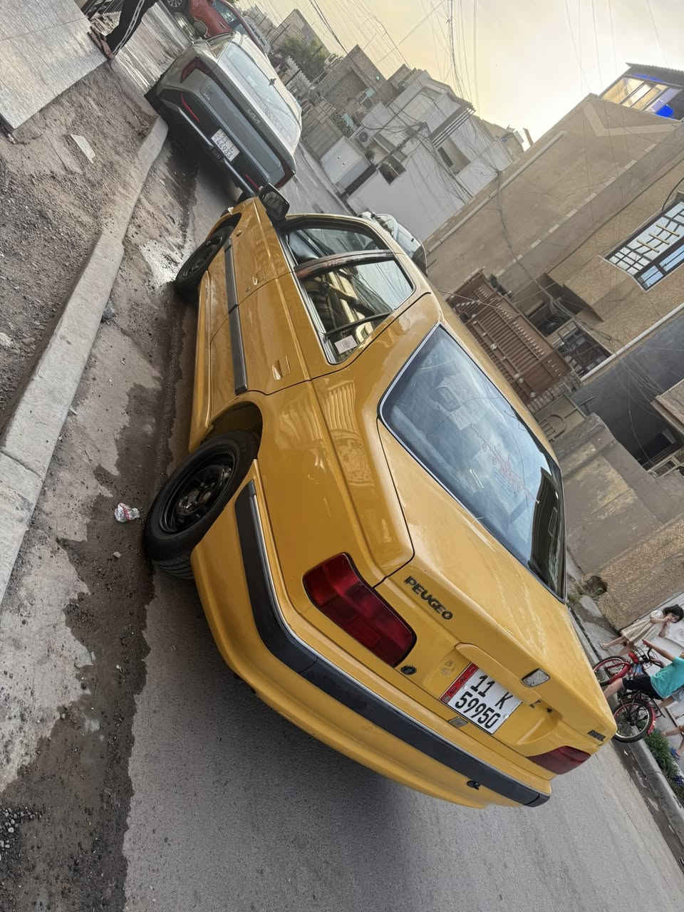 بيجو بارس 2016 مكفوله بدون صبغ سياره نضيفه كير مكينه صدر كله مكفول صدر جديد ماشيه 200 رقم جديد تخم تاير جديد 
عارضها 40 مجال جداً بسيط مكاني بغداد الجديده
***********
