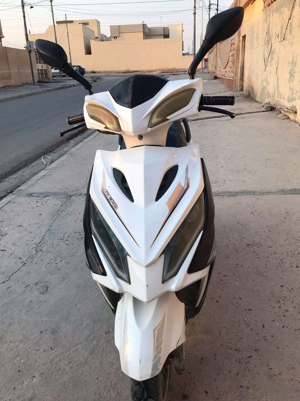 هذا الماطور للبيع وسعر ٣٥٠ وبيه مجال ***********
