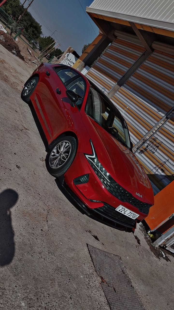 كيا كي فايف 2023 خليجي محرك 2000 المرغوب . فول مواصفات للاخير مكفولة كفاله عامه ماشيه 47 كيلو سياره باسمي وكاله nim. المكان بغداد حي الجهاد 
السعر :225 قفل من الاخير ***********🩶.
