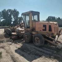 كريدر صيني 2004 البيع تخم تاير مكينه خير من الله لبيرات شغاله فقط نقص ...