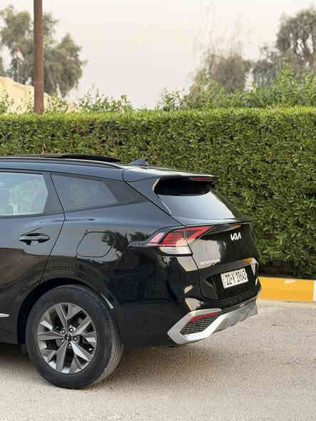 السلام عليكم. كيا سبورتج 
2023 sx فول مواصفات داخل احمر 
رقم اربيل 
طختها جاملغ وبنيد بدون دواخل 
ماشيه 40 الف 
السعر 178 ورقه 
للاستفسار 
***********
