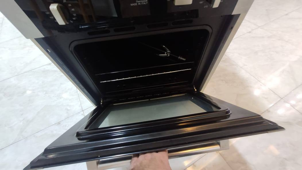 غراض للبيع
الطباخ  مستخدم قليل سعره 300 وبي مجال قليل 
التخم جديد بعده بالجيس مامستخدم الله شاهد سعره 700 وبي مجال قليل 
الاستفسار خاص او الاتصال على الارقام
***********
***********
