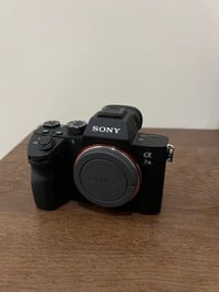 سوني A7 III • فل فريم • شتر ١٣٠٠٠