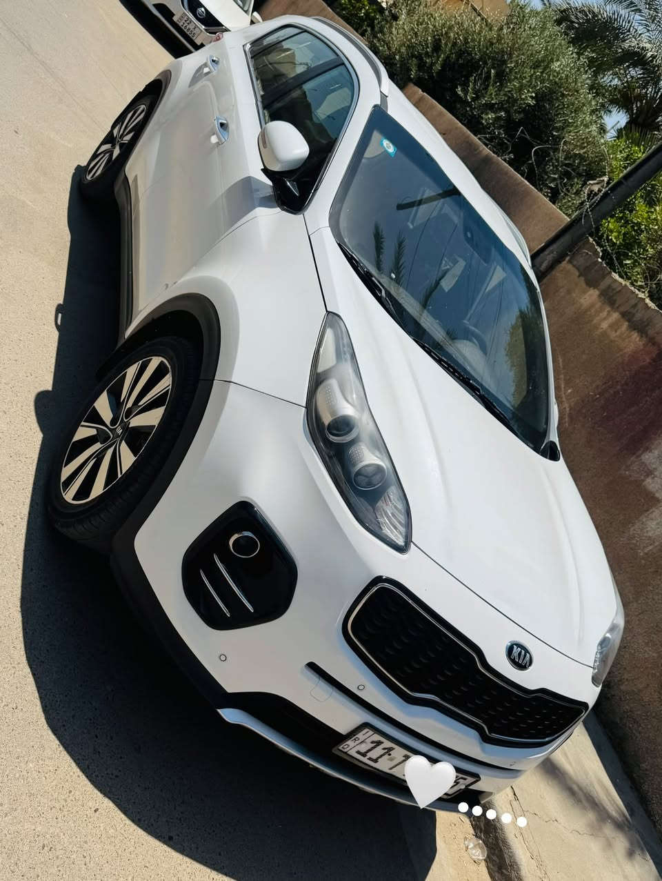 كيا سبورتج
موديل 2018 

خليجي كفالة ما عدا الجاملغ الخلفي 

ماشية 65 km

بصمة 

مري شفط 

جنطة كهرباء 

هاند بريك رجل 

مانع انزلاق 

لد نهاري ليلي 

داريف مود 

بغداد حي الاعلام 
معروضة ١٦٠ وبيها مجال
***********
