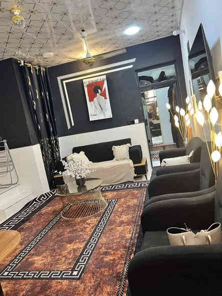 #بيت🏠🤑 #18مليون #وبيه #مجال 🤑
***********

#بيت #مساحه #50م #طابو_زراعي #سند 25

(عنوان لمكتب   مقابل قريه لغدير) 
(  عمود 291بضبط مكتب ل الاخوين                                    

بيت جاهز مفتاح 🔑 
أساس وسقف صب مركزي 

منطقه كامله السكن #شوارع_تبليط 

غرفه + صاله + مطبخ معزول + صحيات 

#مدارس // ماء//. كهرباء//. تبليط  /. خط مولد ذهبي 

وتساب
***********

ملاحظه// توجد لدينا كل المساحات من دور او قطع النجف
