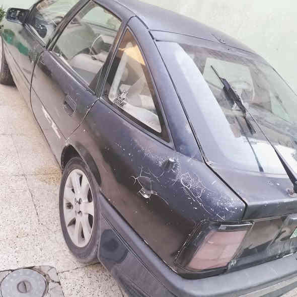 السلام عليكم فكترا حجم 20 محرك بداية نفخ والكير شرط بيها طخة ماطور من جهة الايت اليسار سعر 15 وبيها مجال قليل تحويل من الشرعي ***********
