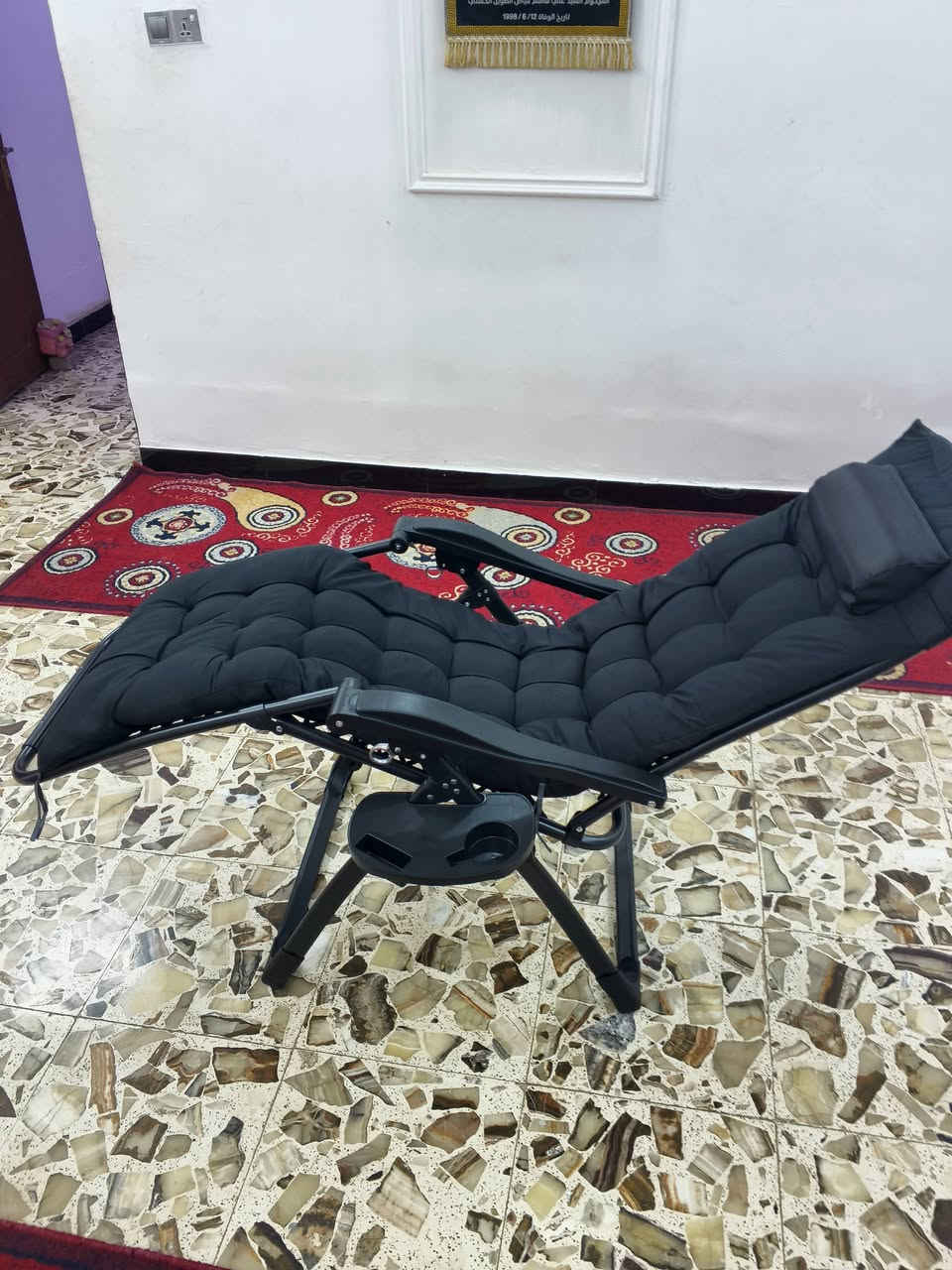 كرسي البيع جديد طك كرتون سعر 75وبي مجال ***********
