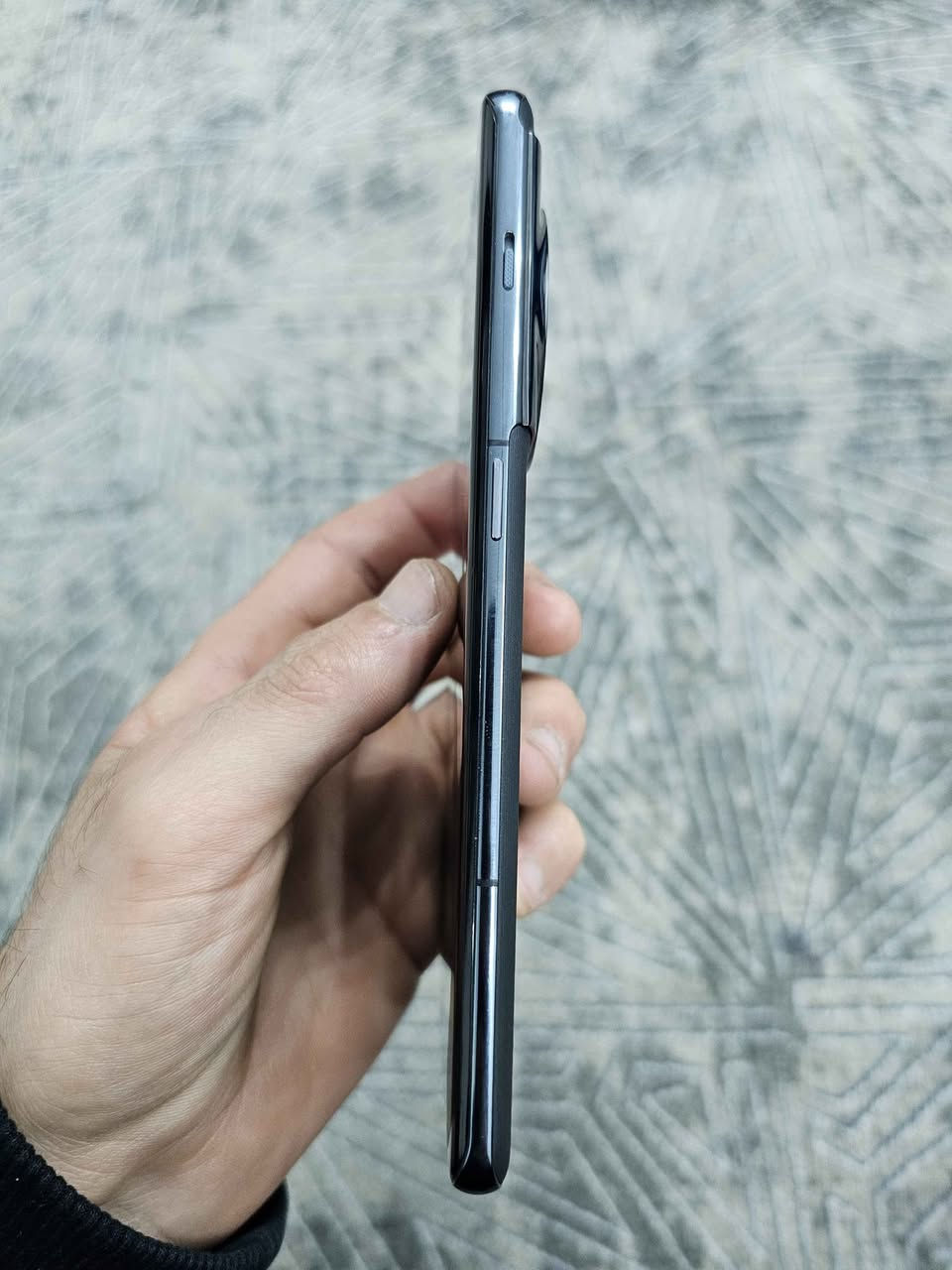 OnePlus 11 5G

موبايل ون بلص 11 ، نسخة العالمية ، دبل سيم

ذاكرة 256 گيگا ، رام 16 گيگا و قابل للزيادة من ظبط الجهاز

معالج Snapdragon 8 Gen 2

الكاميرات الخلفية : 50+48+32
الكامرات الامامية : 32 

الكاميرات كلش حلوة و نظامه سلس و الجهاز محدث اخر تحديث 

بطارية 🔋 بحجم 5000 و شحن سريع 100 واط ⚡

نسبة صحة البطارية : 99% 🔋🔋

الجهاز مكفول و ممفتوح و كلش نظيف ، ما عدى ذني الشخوط الاصغيرة با الشاشة الي مأشر عليهن با الصورة ، ما بيه اي عيب ، الموبايل كامل غراضه موجودة من كفر و شاحن و باكيت

سعر الجهاز 425 الف و بيه مجال 🔴

بدون مراوس بيع فقط و توصيل ما عندي 🟢

عنواني : كركوك ، روناكي ، تقاطع حي النصر ، قرب الترافيك لايت 🚦

موجود عل خاص و عندي واتس اب
*********** 📞🔴 كركوك, العراق
