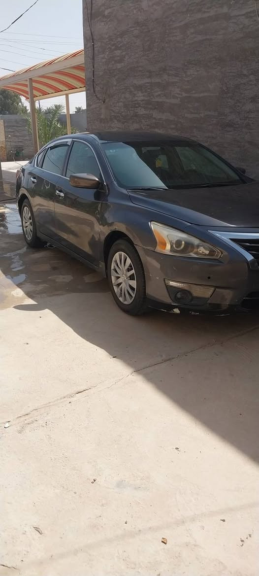 للبيع نيسان لتيما2013 رقم بغداد جديد مصبوغه حزام بيه جاملوغ يمنه مكينه وكير 21برادحديد تبريد تدفة شغال. السعر 105 وبيها مجال. مكان السياره// ديالى بلدروز... الاتصال ***********///***********
