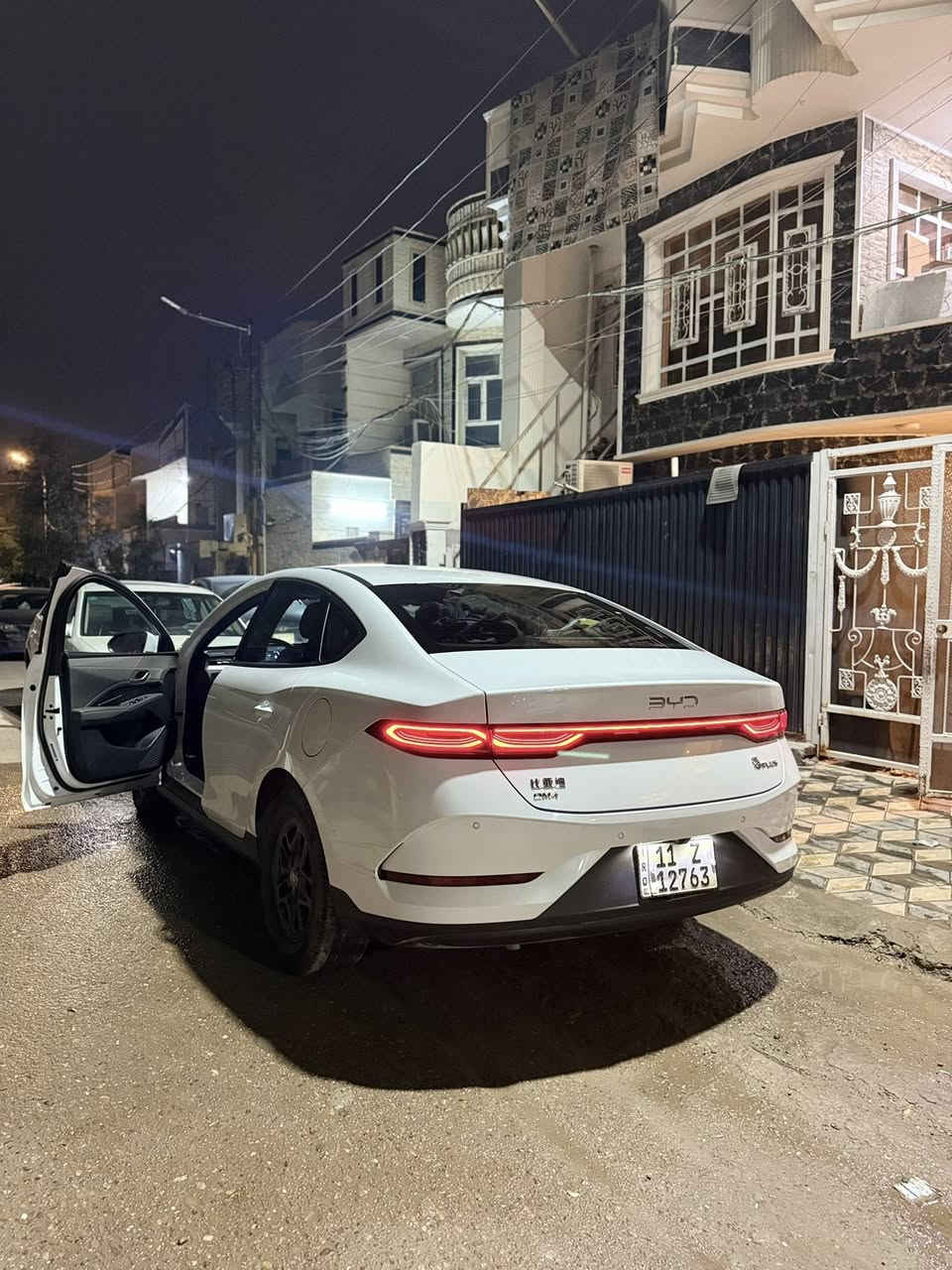 سلام عليكم.
بي واي دي كن بلاص  2025 
ماشيه 11الف 
السعر 17800
مرقم بغداد 
العنوان حي تونس افاق عربيه 
الرقم ***********
