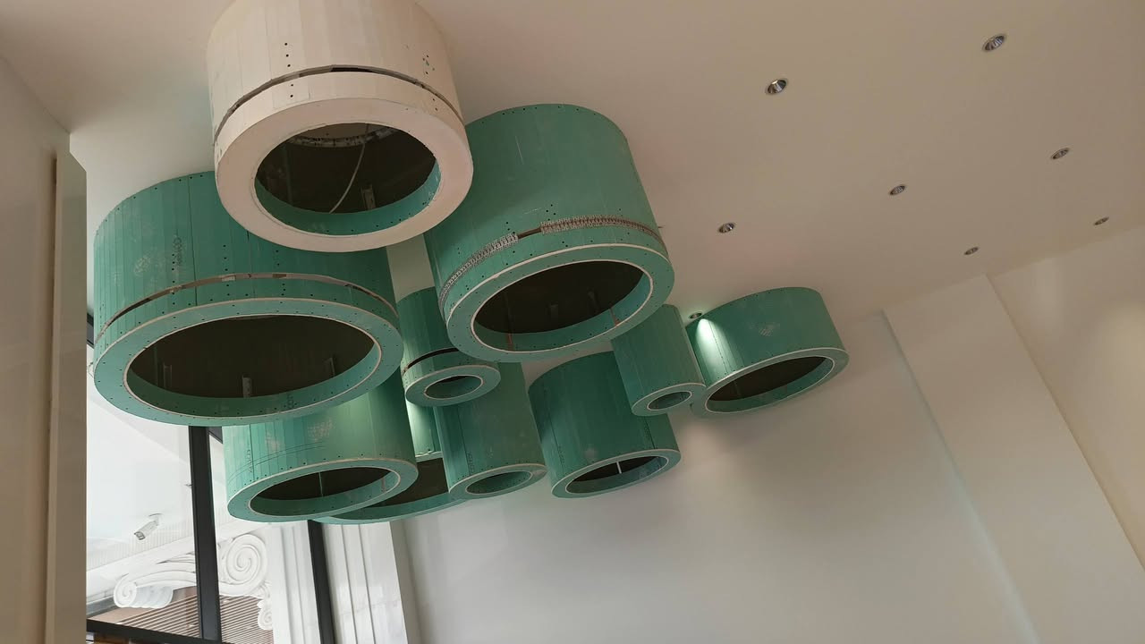 فريق ديكور كامل كافت الديكورات نعمل وستفسار ع هذه الرقم واني خادم ***********
