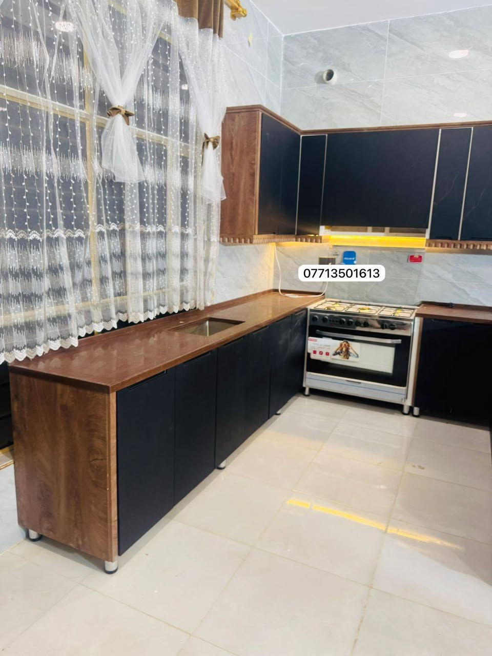 معمل سجاد محمد لل المنيوم عمل كاونترات محجرات ابواب شبابيك حسب رغبة الزبون عنوان الزبيديه شارع السايدين محلات احمدزليزل مقابل مدرسة دارالعلم الأبتدائيه الأهليه رقم الموبايل***********
