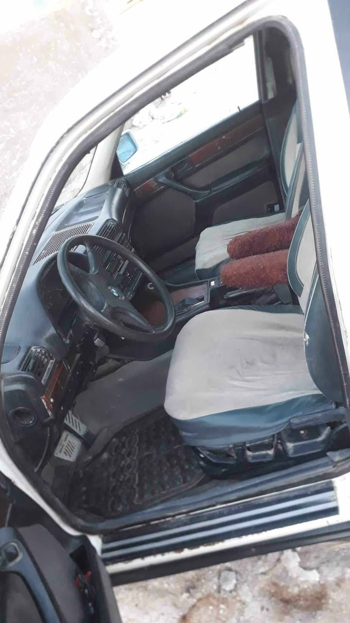 بيع ومراوس حجم 735. موديل 92
مكينه سته مفتوح سكليتر كهربائي.  مكفوله علا شرط
كير اوتو جديد ومكفول
بلاديه مابيها اي ضربه. علا شرط
كرهبائيات كلها شغاله
غرفه مدوشمه جديد. 
مكاني محموديه. اتصال ***********. اتصال واتساب 
***********
رقم انبار. بسم ابن عمي سنويه نافذه. اتكفل بتحويل
