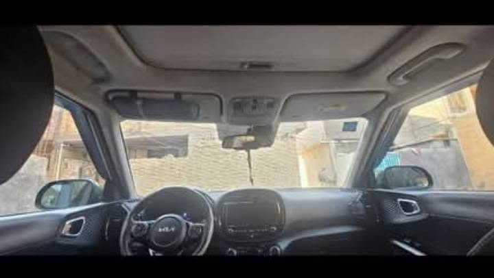 السلام عليكم للبيع صول ٢٠٢١ محرك ٢٠٠٠ دوش وكير AT المرغوب فول مواصفات ١/١ أعلى فئه بالصول رقم كربلاء انكليزي بأسمي ماشيه ٦٥ الف حقيقي السياره كلش جديده وارد امريكي حادث جاملغ امامي مبدل نفس الون وصبغ دعاميه اماميه فقط السعر ١٣٣ وبيها مجال حك الجيه مكان السياره كربلاء حي الاسره للإستفسار ***********/ ***********
