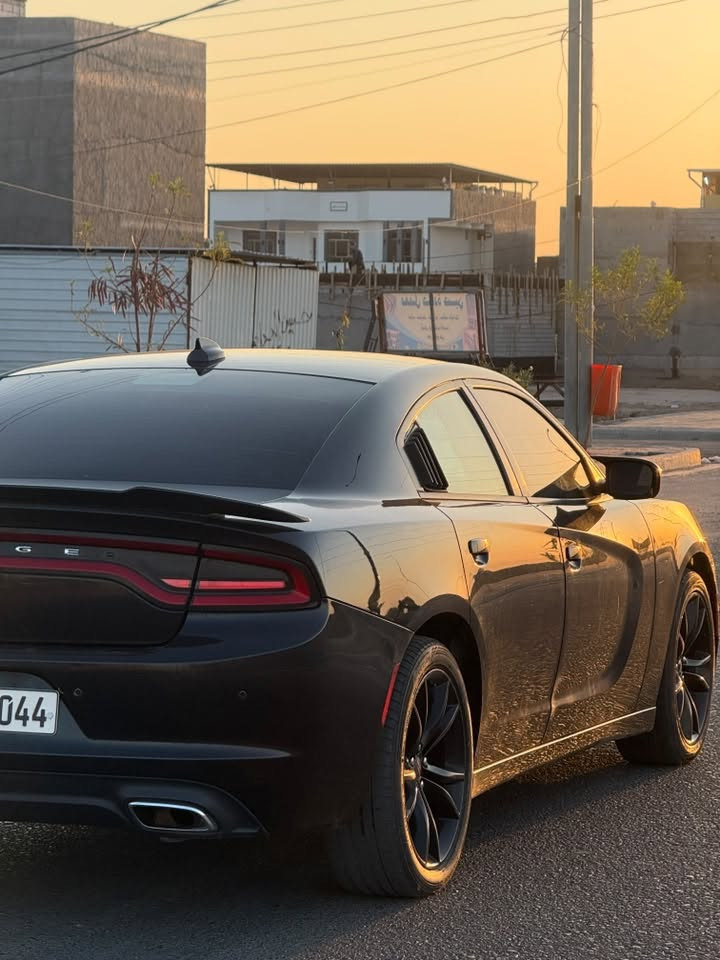 السلام عليكم 

جارجر موديل 2018.   SXT

وارد كندي  كفاله عامة

مكينه كير كفاله 

حجم المحرك 3600

 ويل حجم 20 
فتحه سقف 
رادار جانبي 
تبريد +حدادة +تاير. جديد
 باقي مواصفات SXTالمعروفة

السعر 228
 المكان.   البصرة _القرنة 
للإستفسار 
*********** ———‭***********
